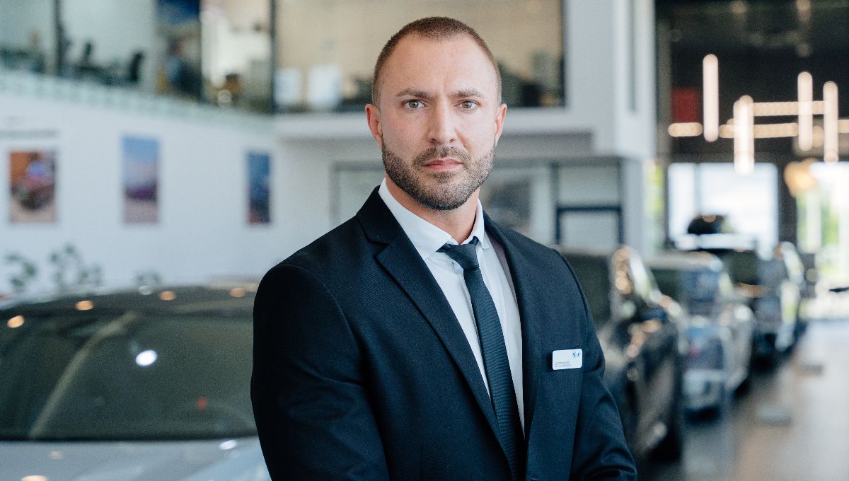 Damian Lomania Doradca ds. Sprzedaży samochodów